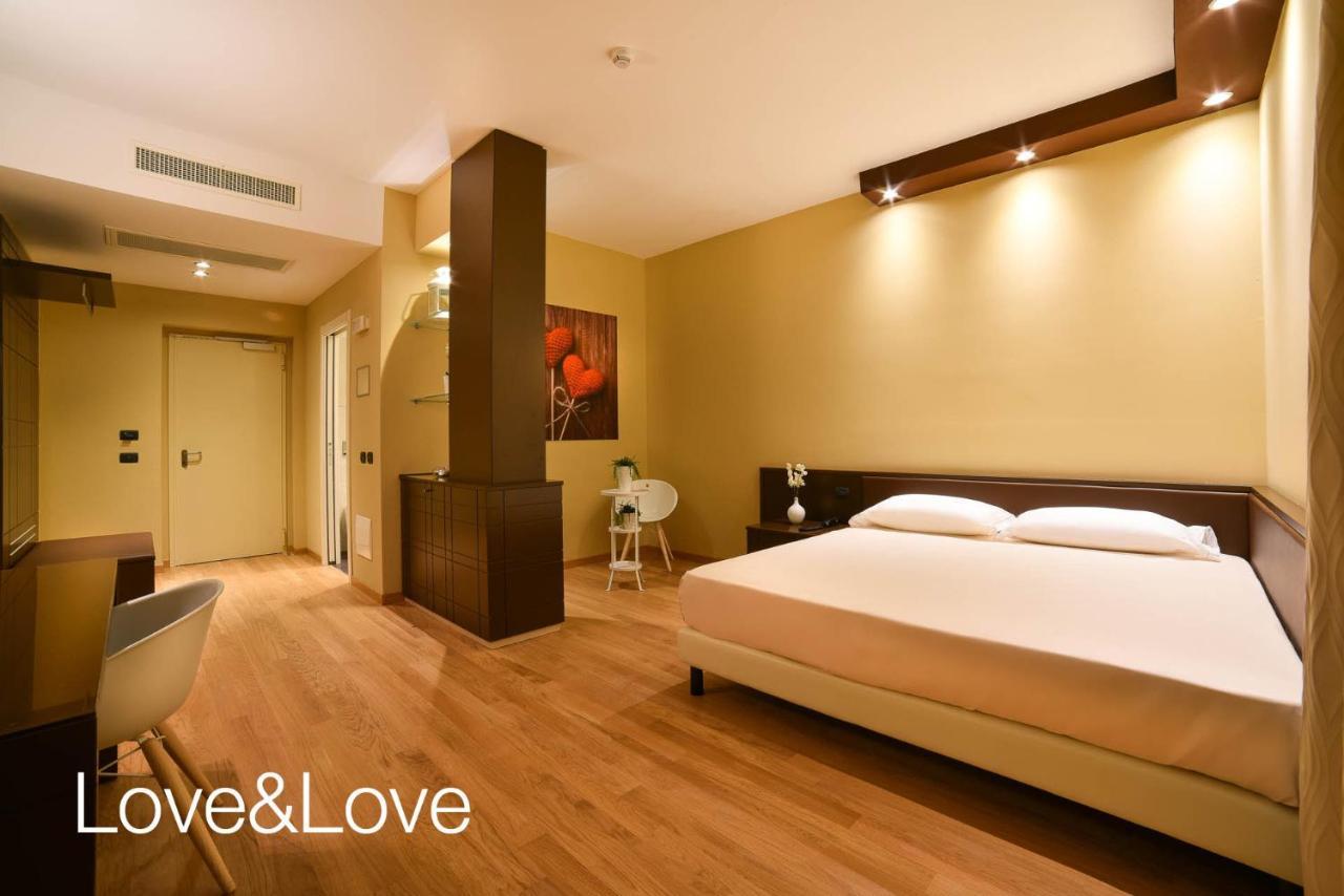 Sweet Motel Verdello ภายนอก รูปภาพ